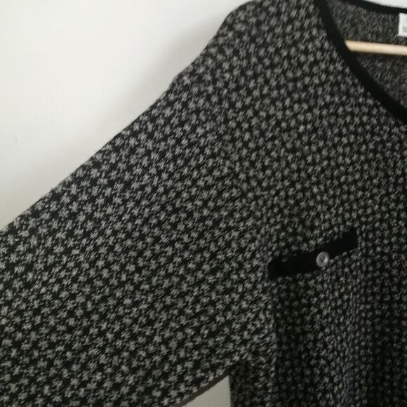 VINTAGE Grey Granny Preppy Wool Boucle Lambswool Long Cardigan Plus Size 1X - Picture 7 of 14